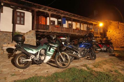 MOTOCAMP